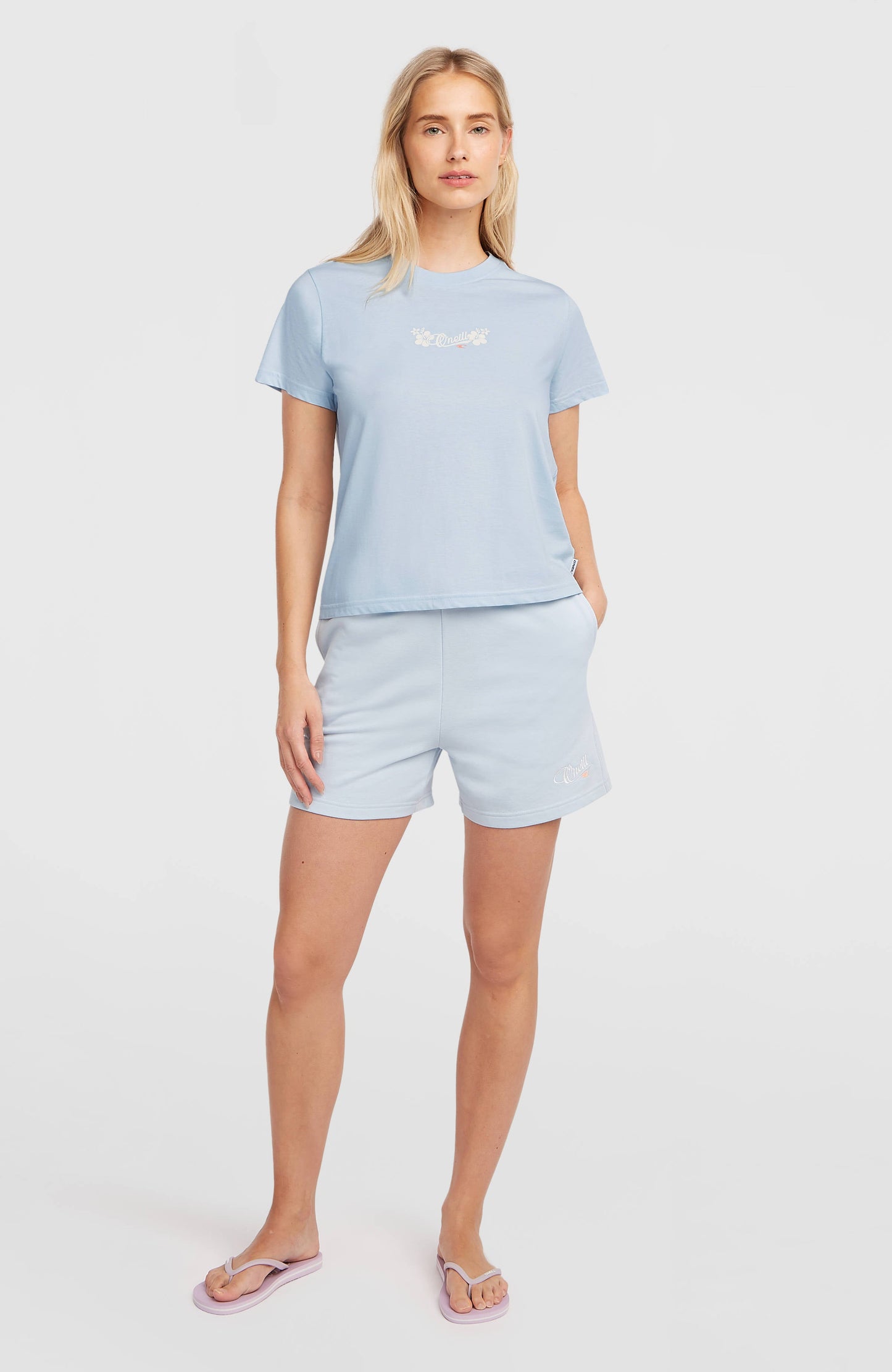Essentials Script T-Shirt Women - Spindle