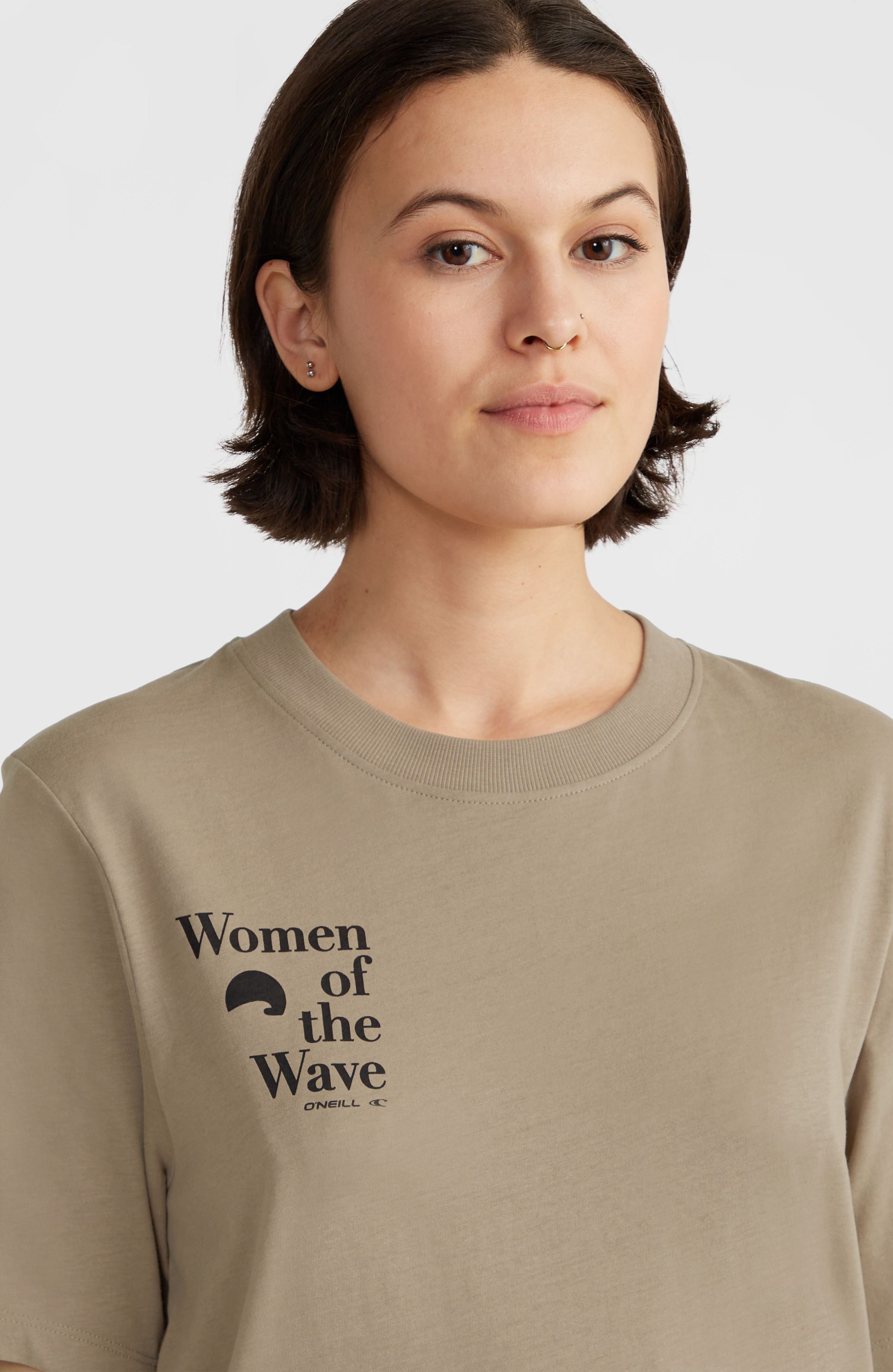 Women of the Wave T-Shirt Women - Concrete