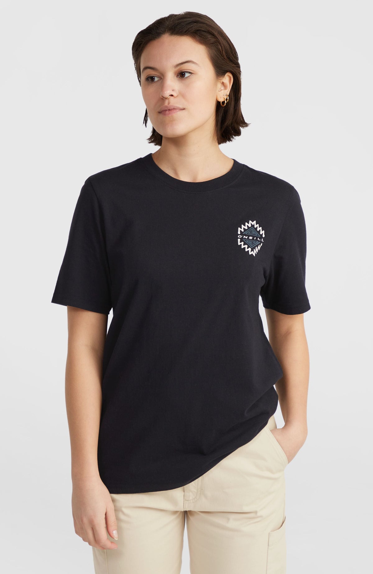 Chest Graphic T-Shirt Women - Black Out