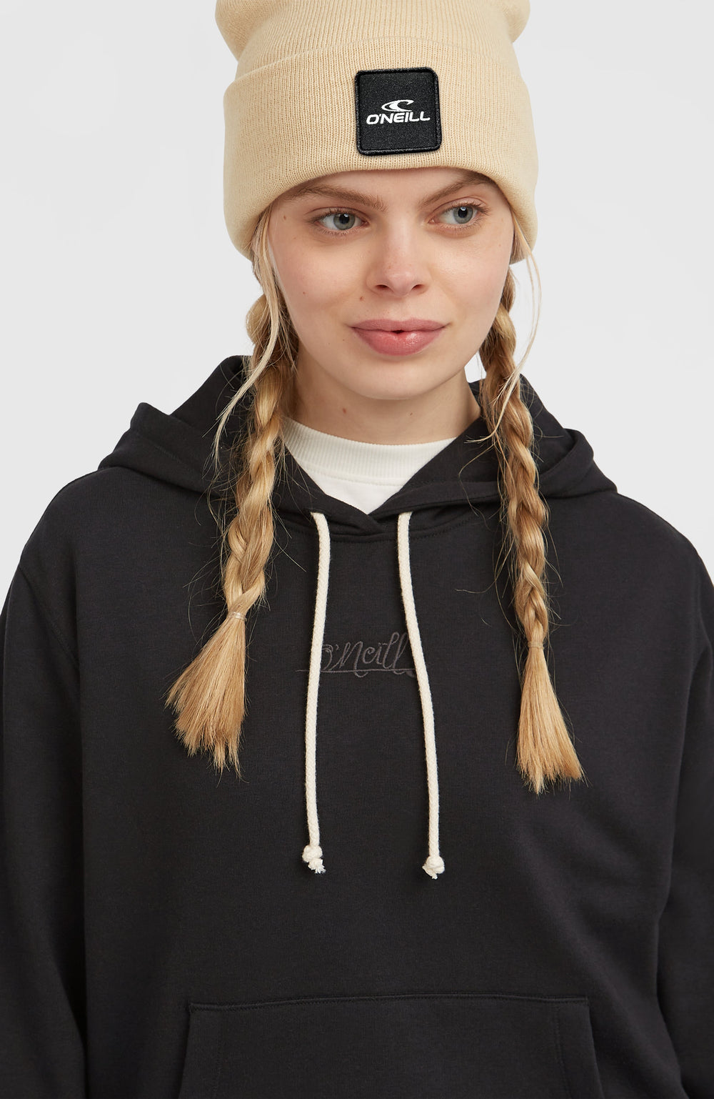 Essentials Script Hoodie Women - Black Out