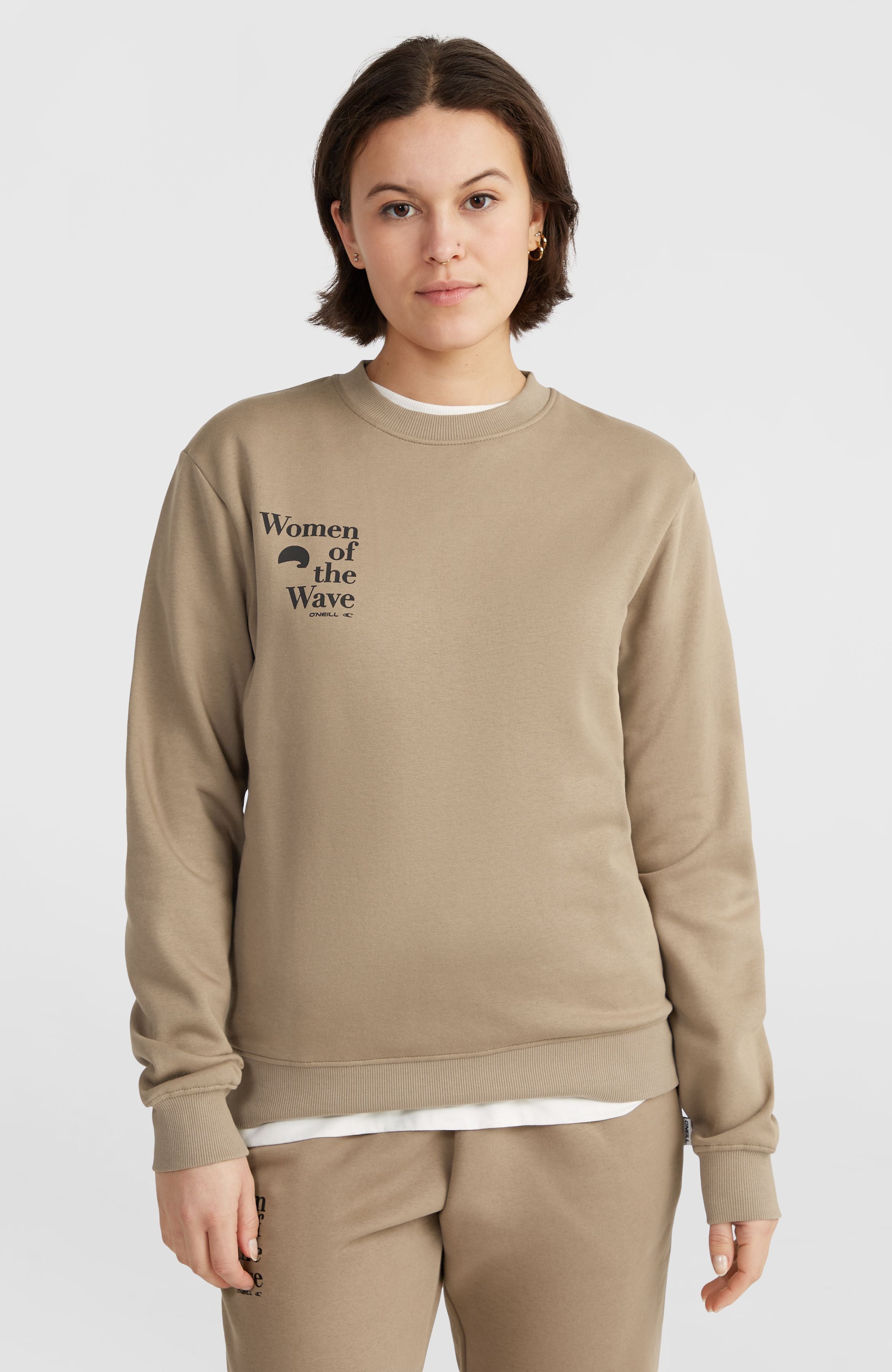 Women of the Wave Crew Sweatshirt Women - Concrete