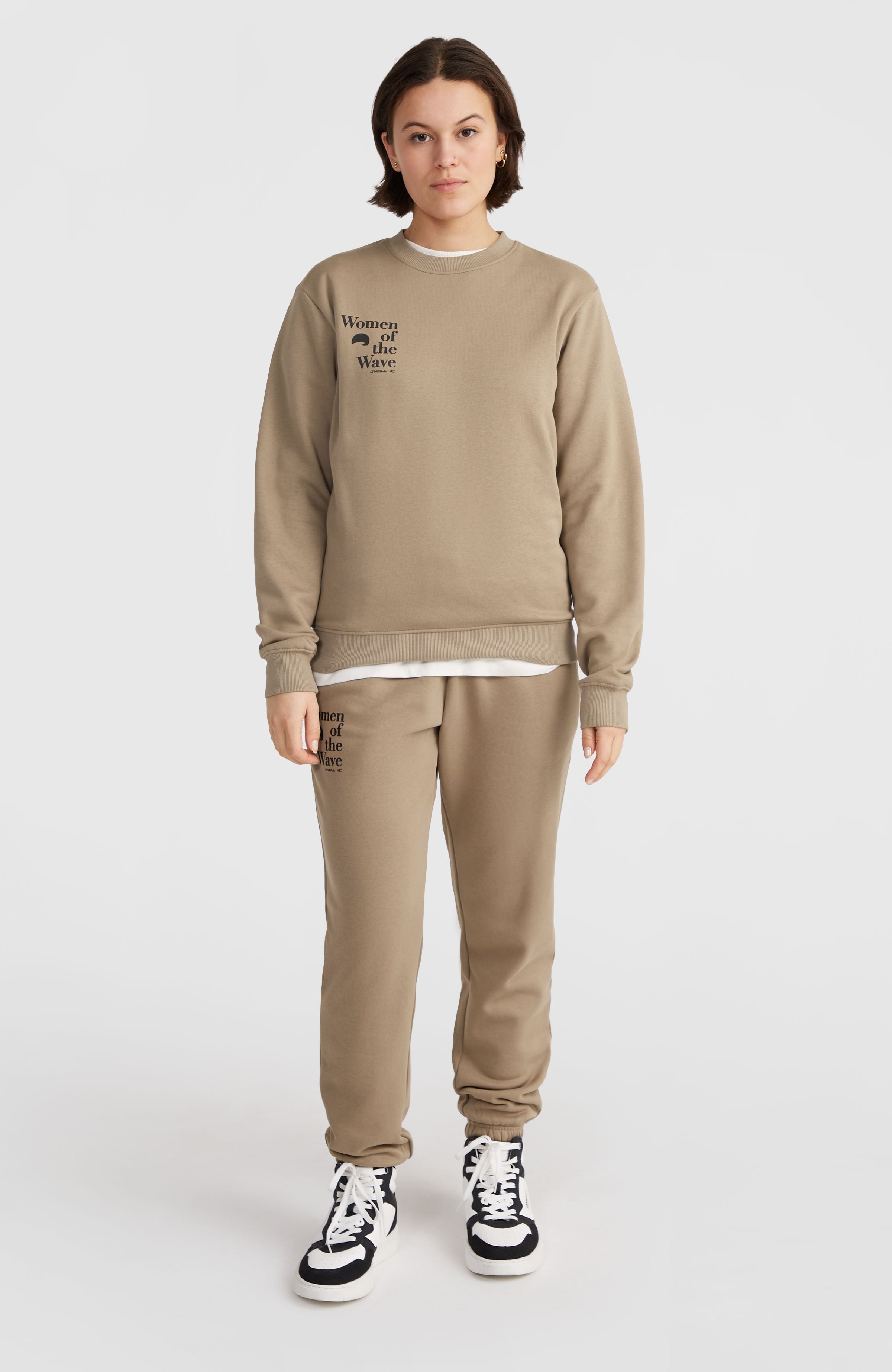 Women of the Wave Crew Sweatshirt Women - Concrete