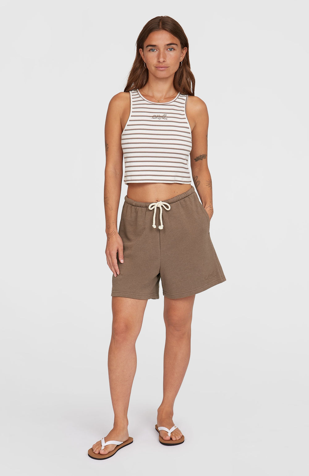 Essentials O'Neill Script Sweatshorts Women - Pure Cashmere