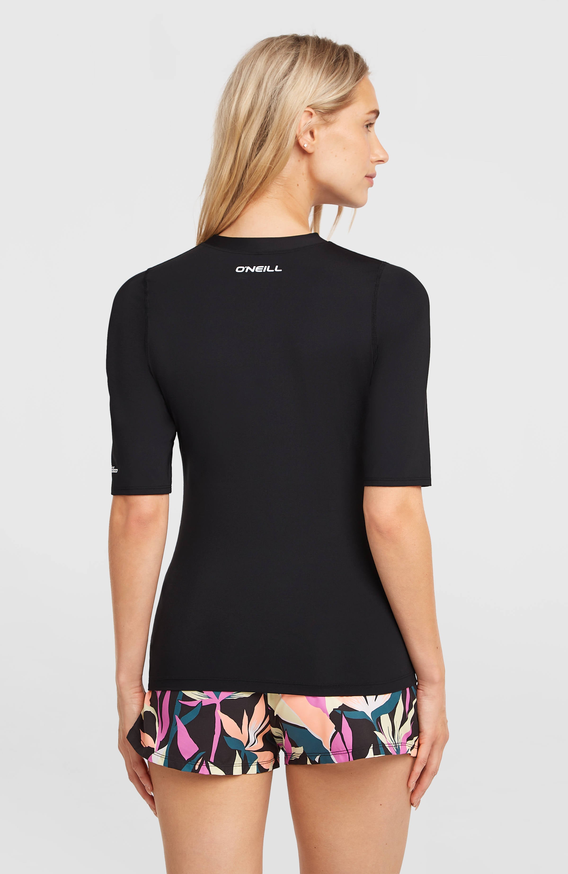 O'Neill Short Sleeve Skin Women - Black Out