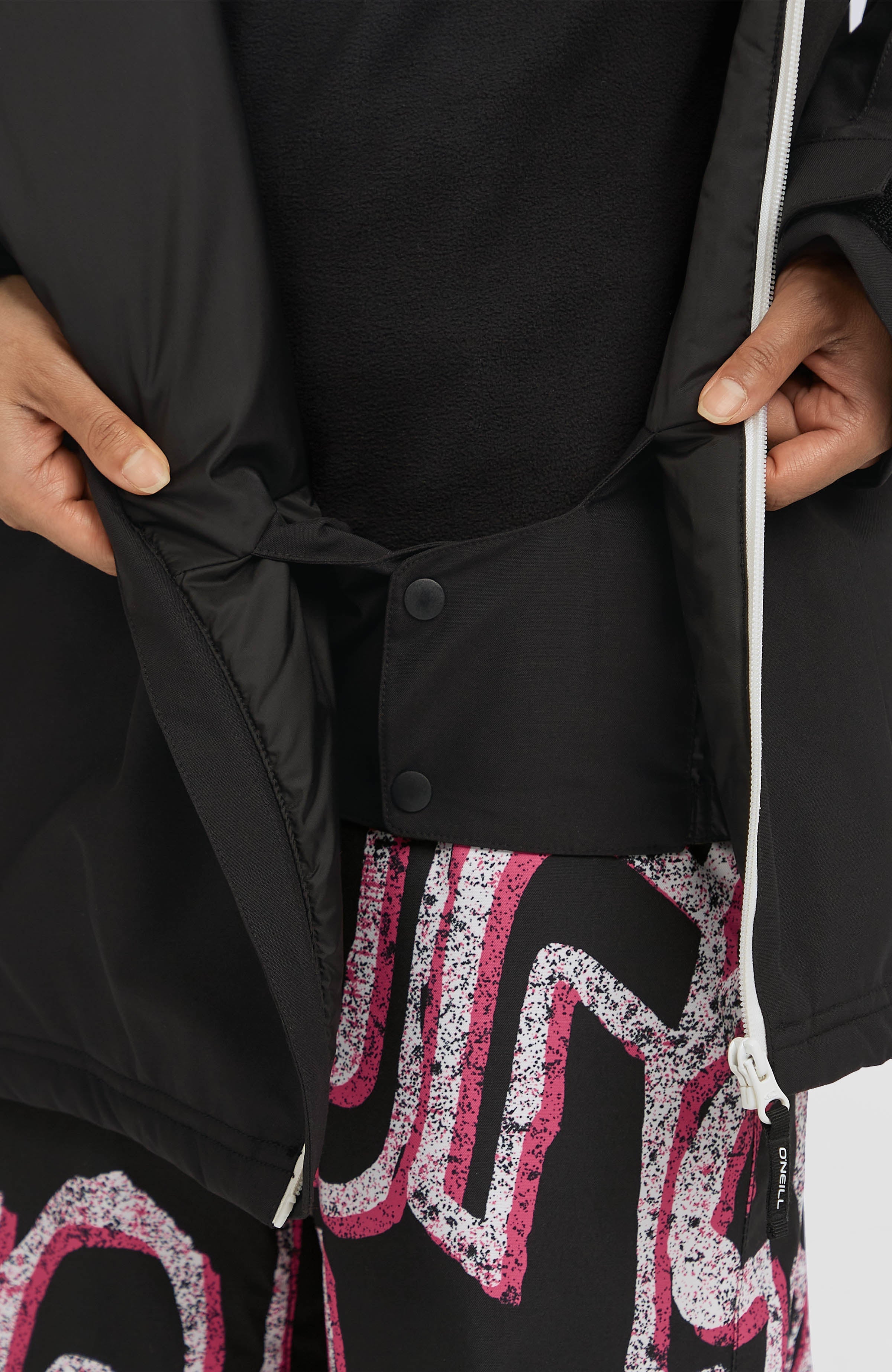 FWC'Play Asymmetric Snow Jacket Women - Black Out Colour Block
