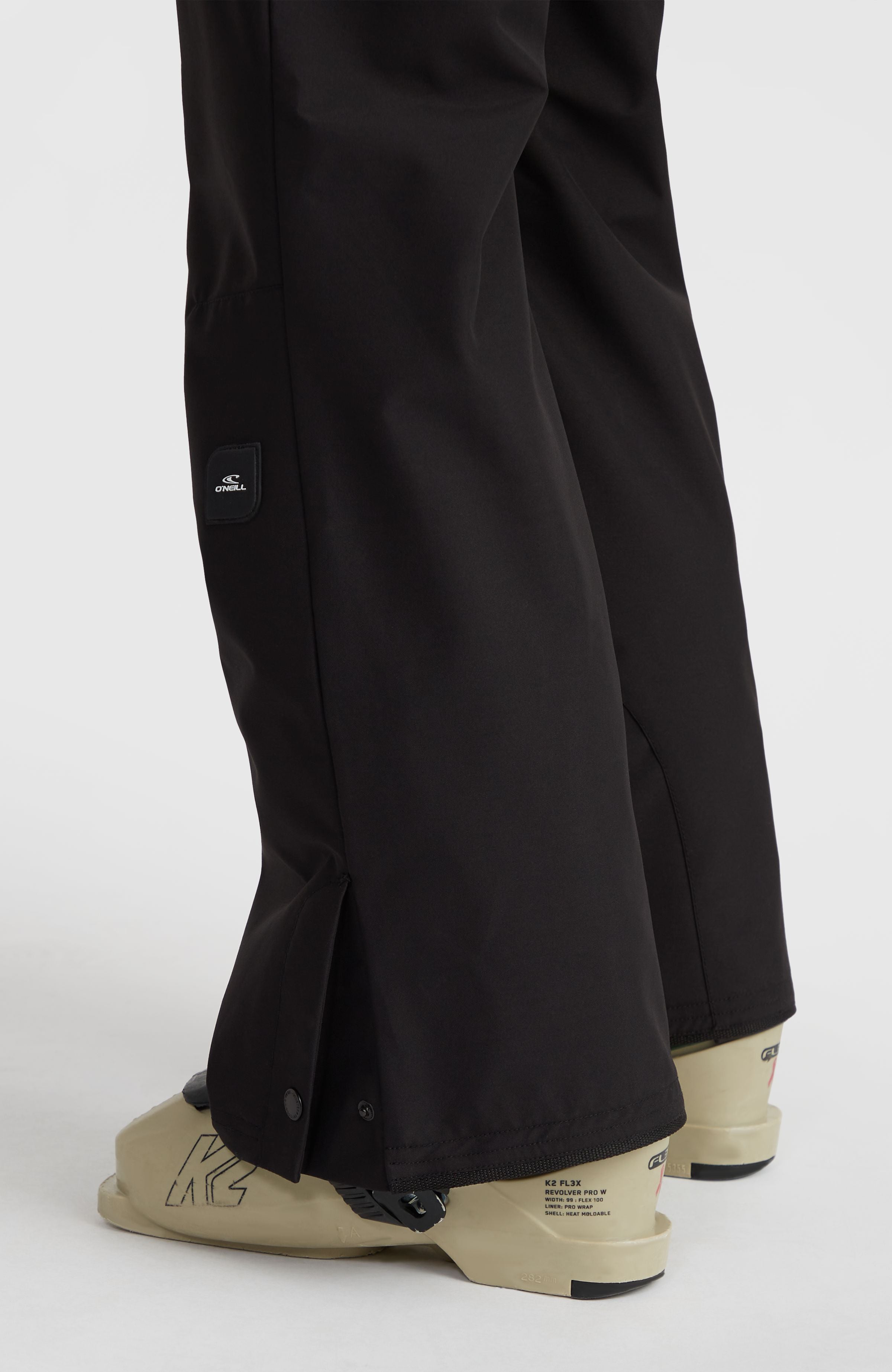 Aplite Regular Snow Pants Women - Black Out