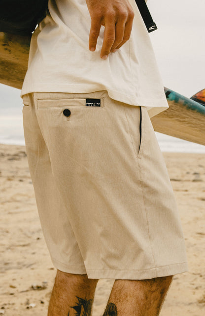 Hybrid 19" Melange Shorts Men - Cocoa Sand