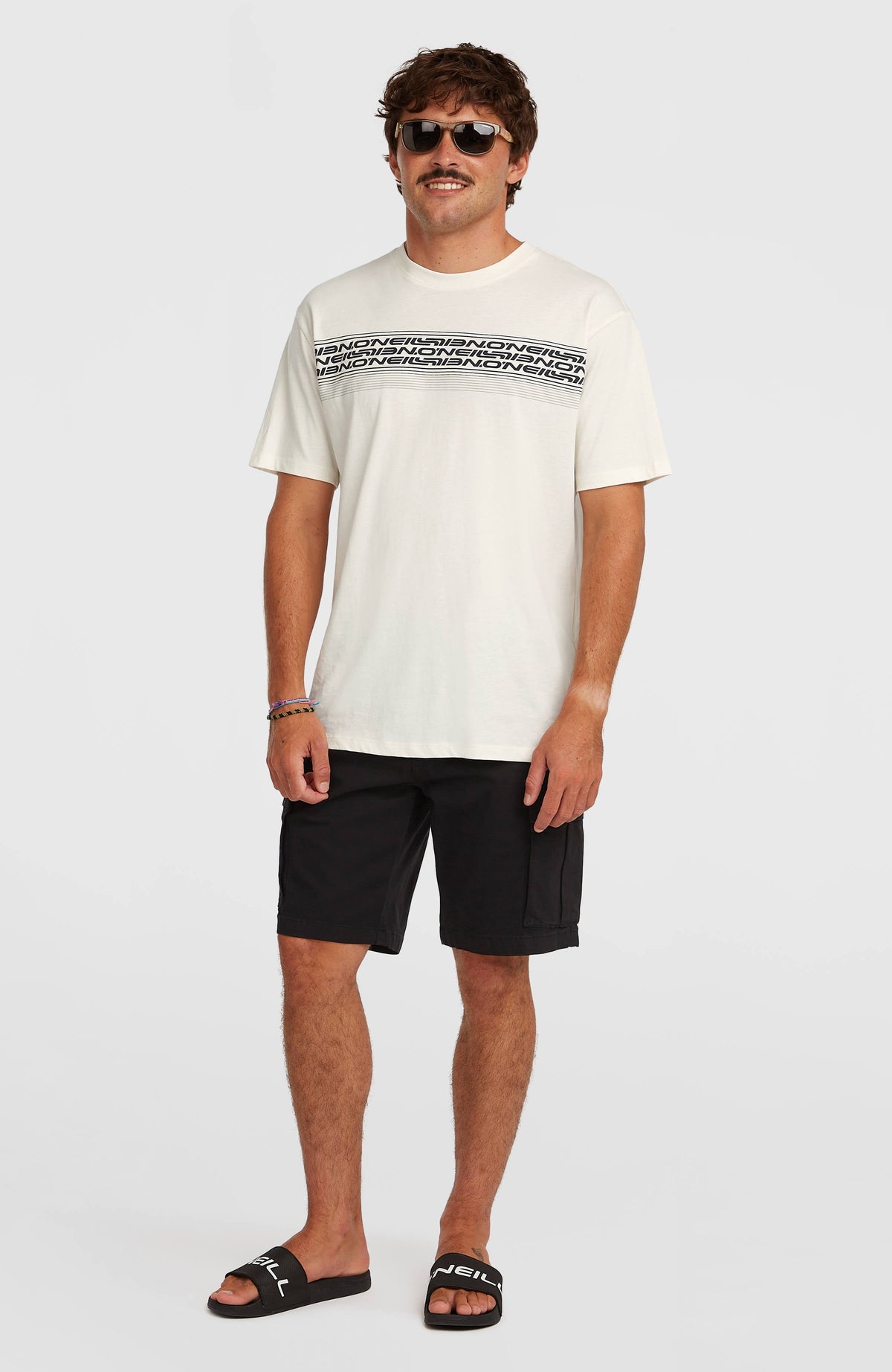 Essentials Cargo Shorts Men - Black Out