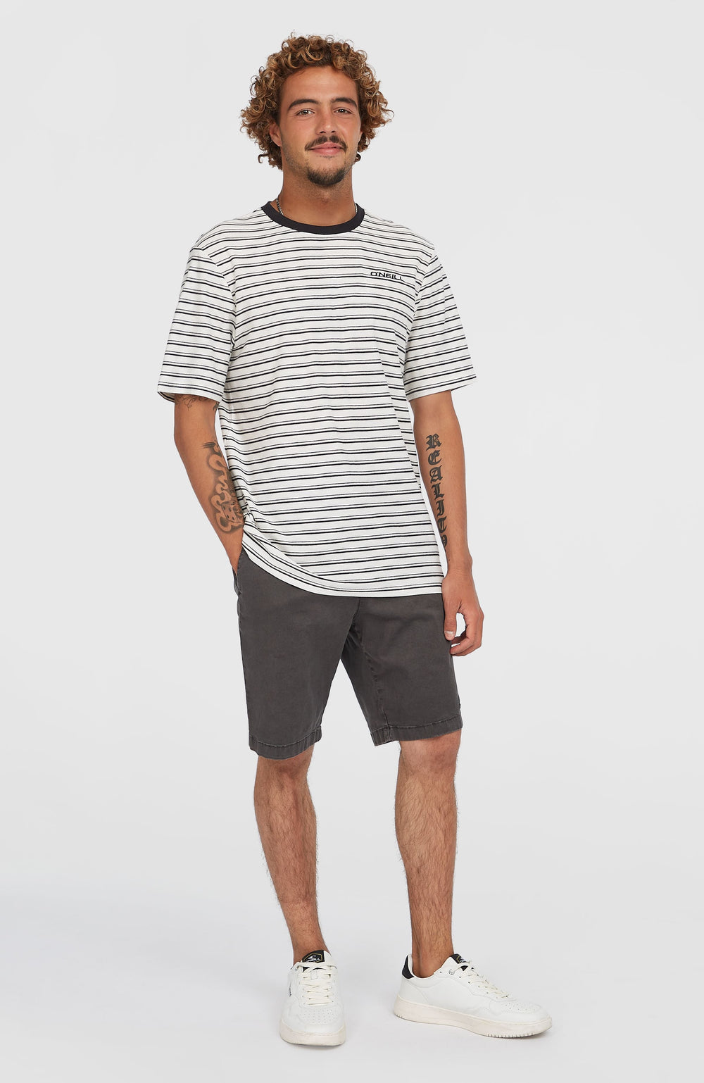 Essentials Chino Shorts Men - Raven
