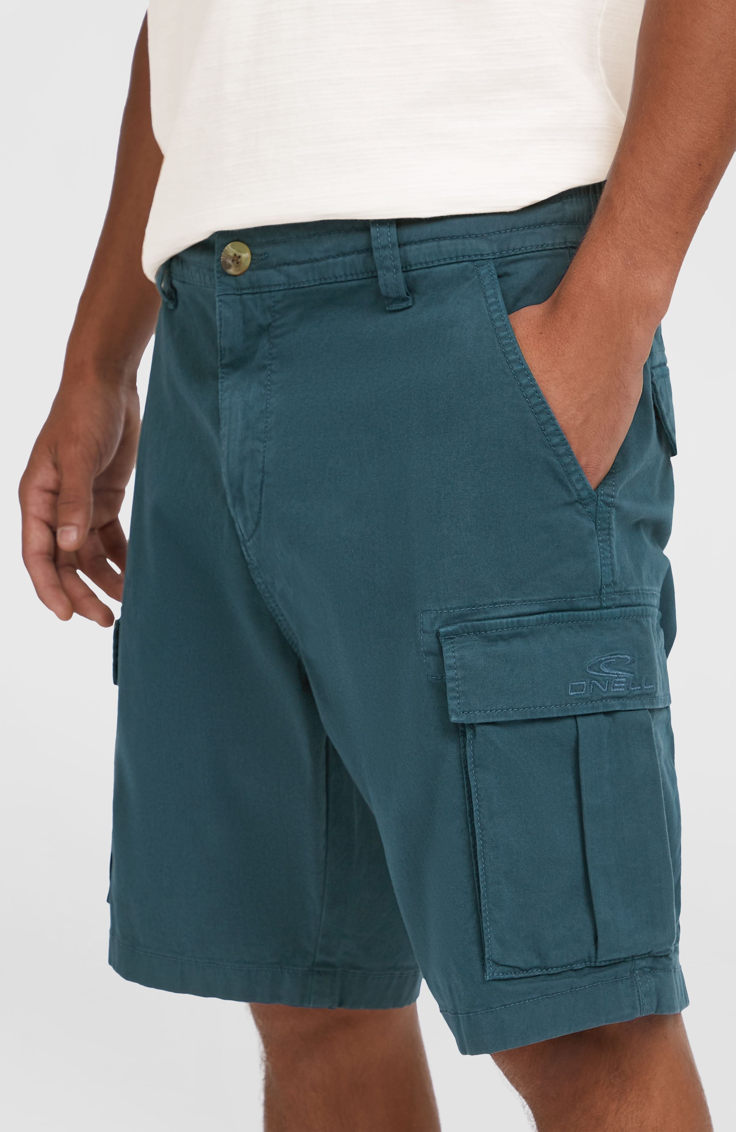 Essentials Cargo Shorts Men - Alma Steel