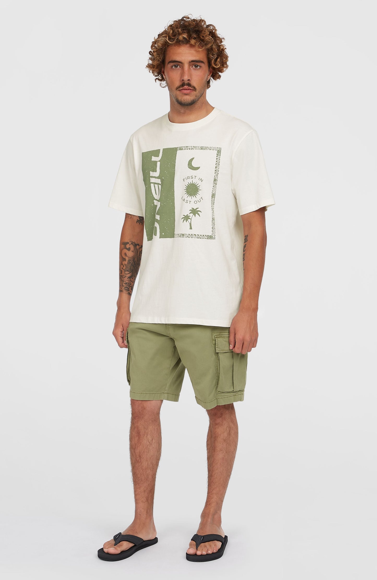 Essentials Cargo Shorts Men - Avery Fern