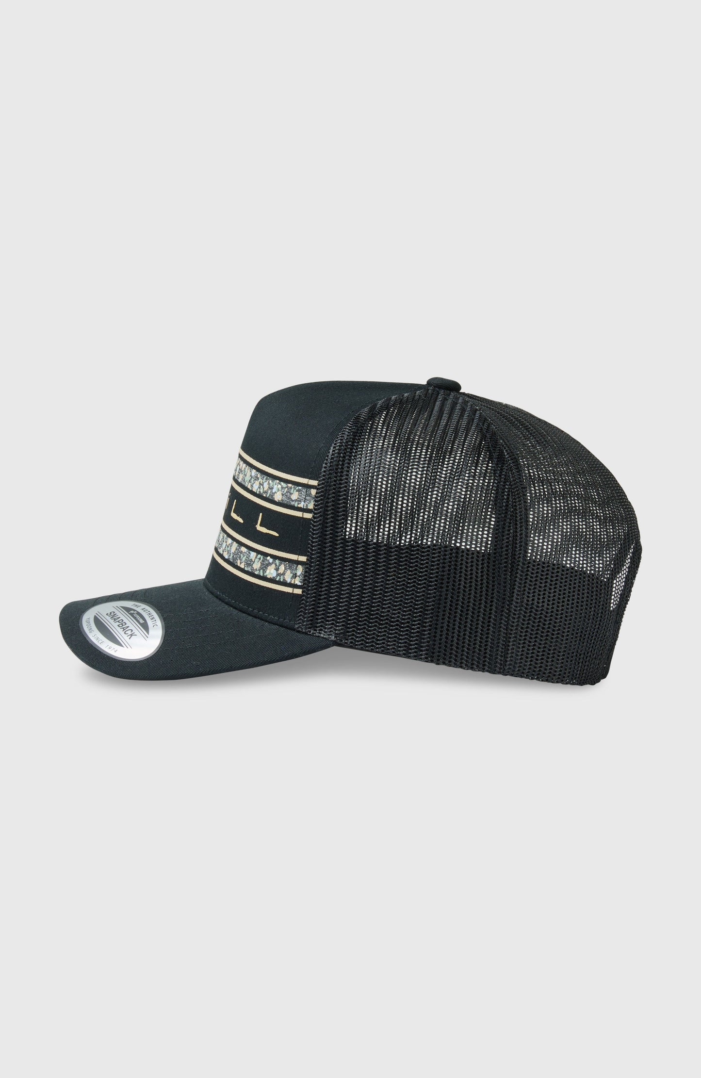 O'Neill Flower Trucker Cap Men - Black Out