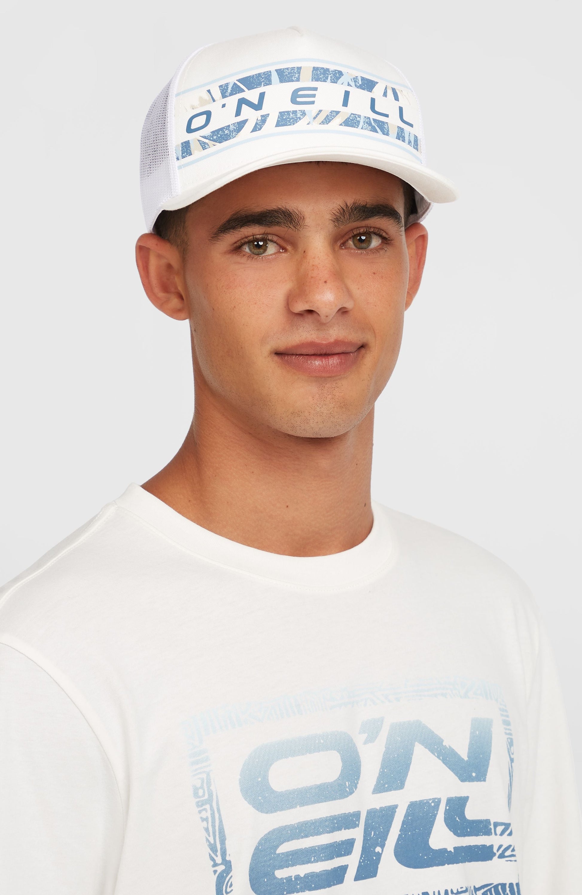 Flower Trucker Cap Men - Snow White